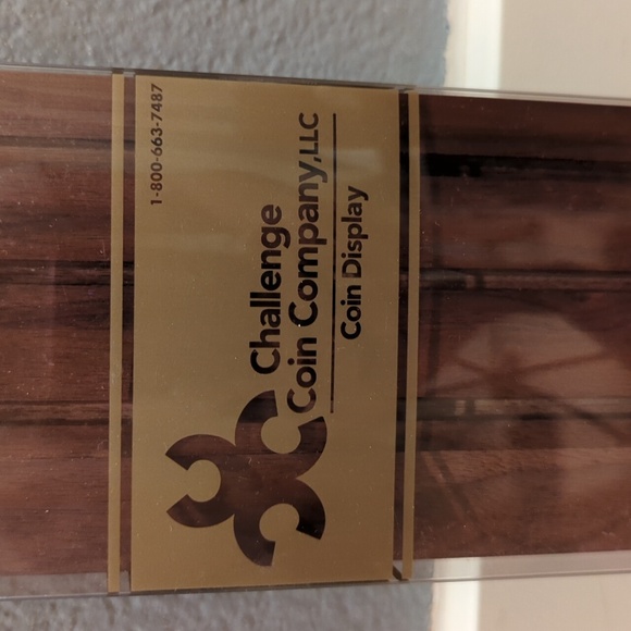 New. Coin Display - Picture 2 of 3